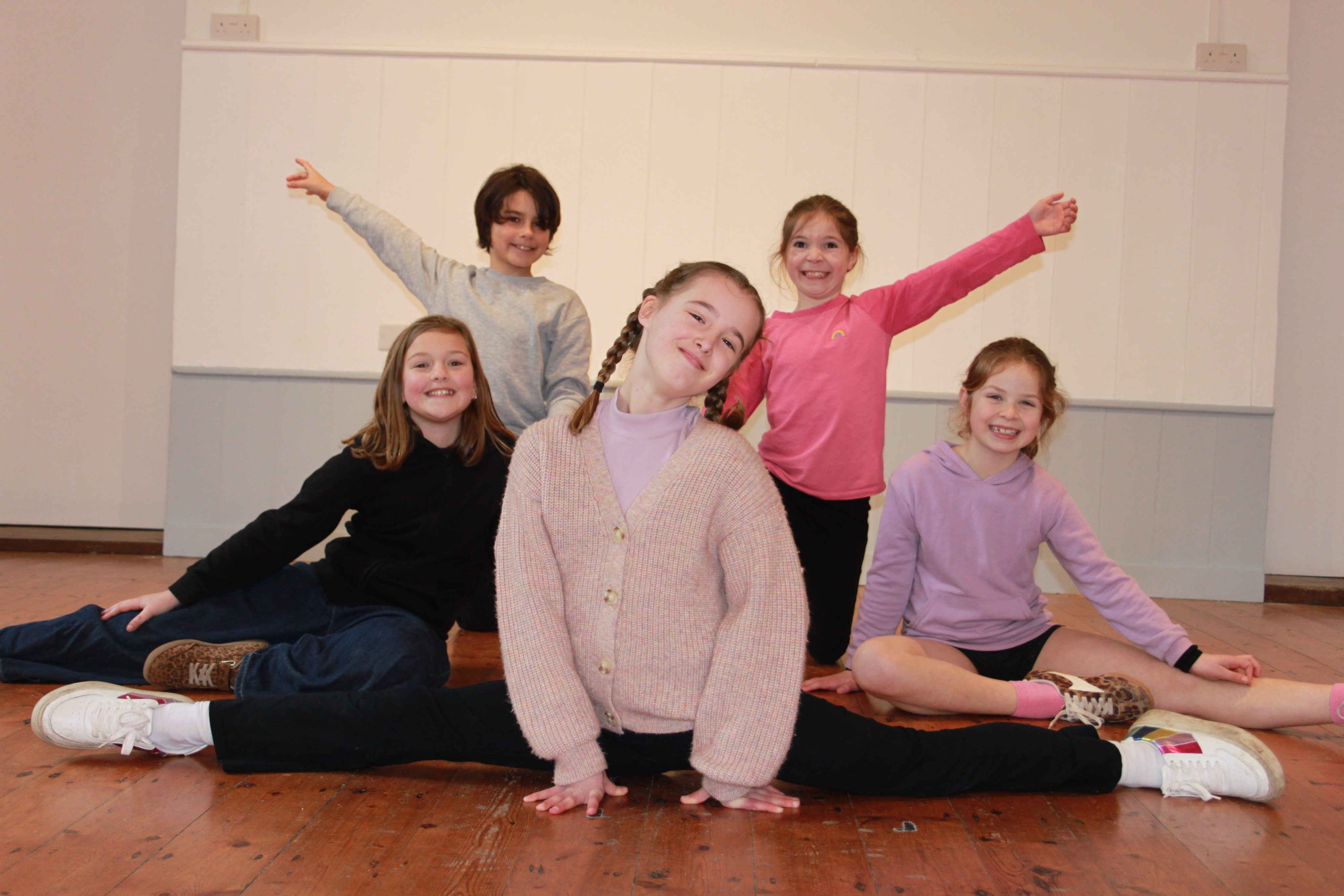 What Happens at Stage Stars? | Children's Performing Arts Classes in Buckinghamshire
